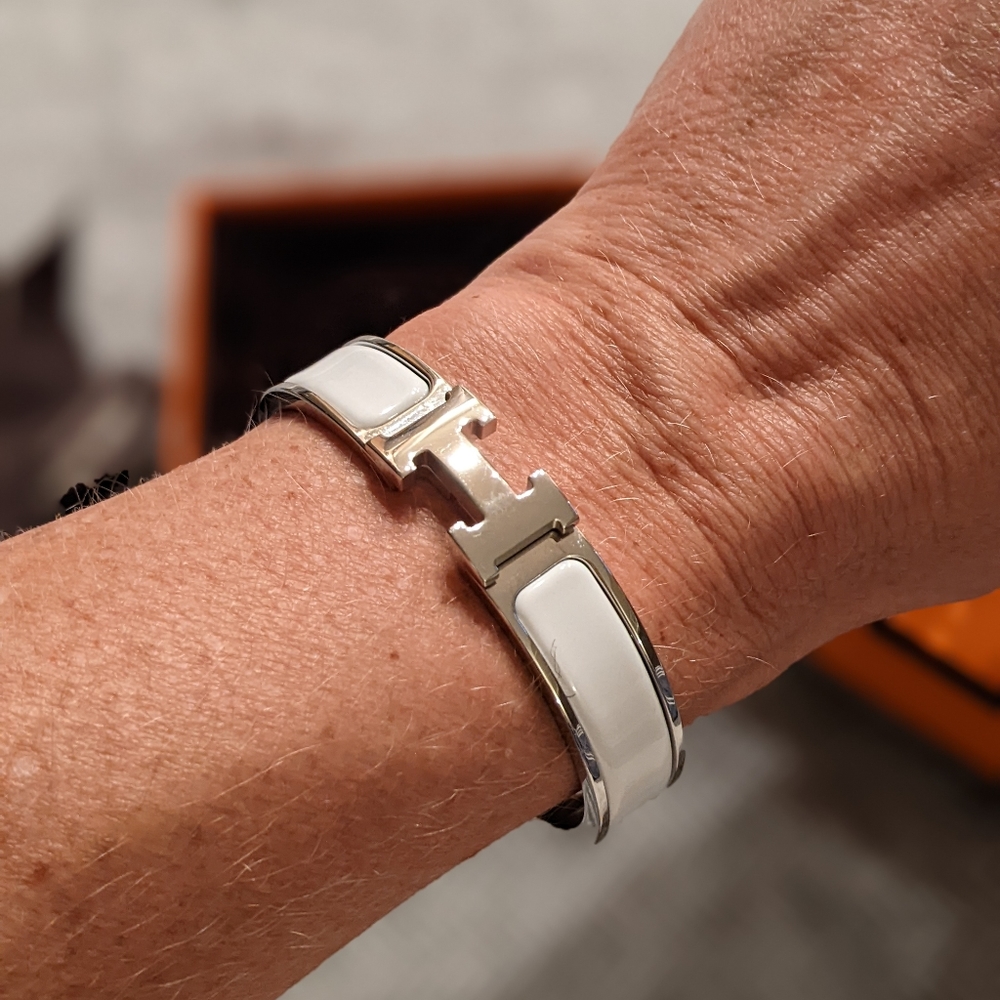 New Hermes Clic H Blanc bracelet silver and white